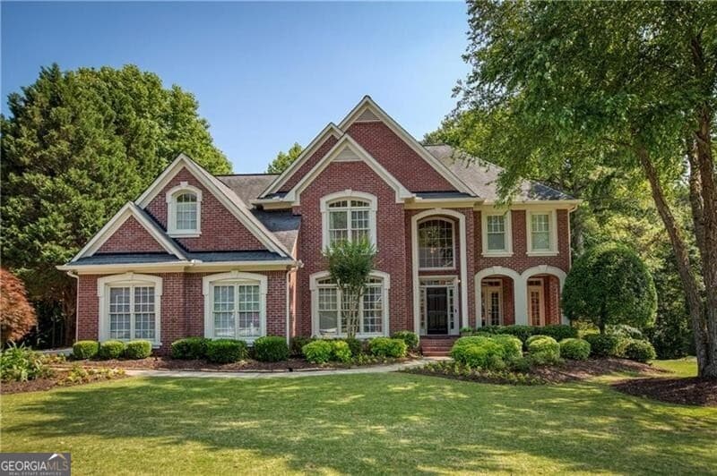 5 bedroom, 4.5 bathroom, 5,851 sq ft single family residence sold at 1840 Hill Chase, Alpharetta, GA 30022