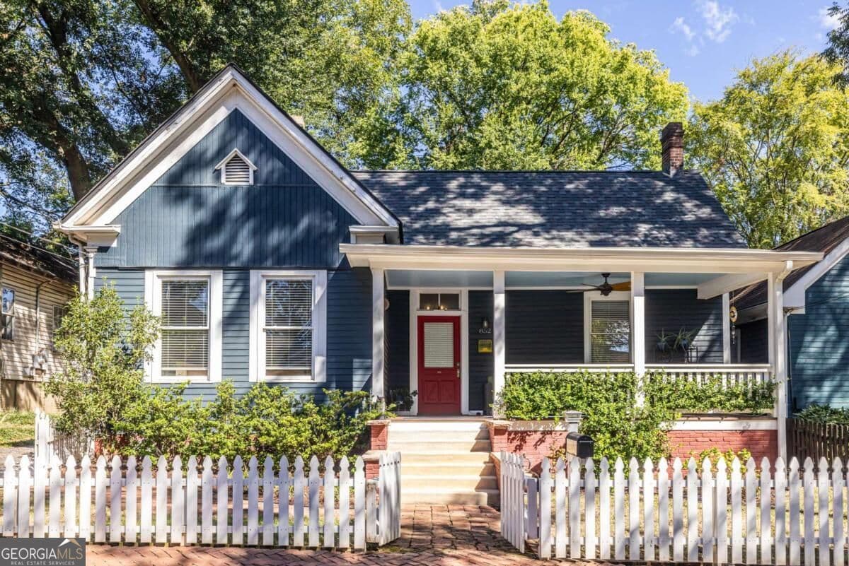 2 bedroom, 2 bathroom, 1,054 sq ft single family residence for sale at 852 Kirkwood Avenue, Atlanta, GA 30316 — photo 1 of 31