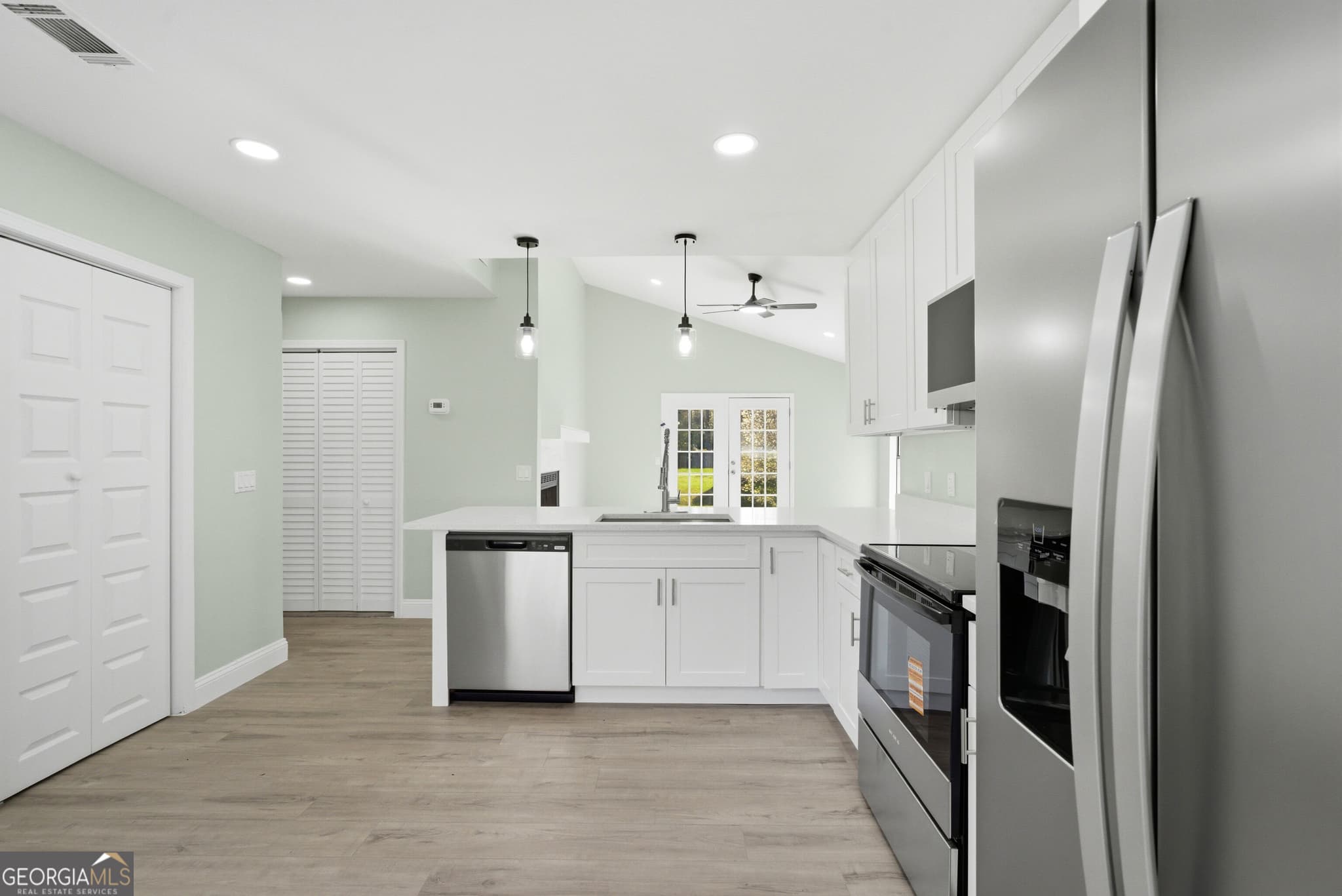 3 bedroom, 2 bathroom, 1,629 sq ft single family residence for rent at 104 Cardinal Street, Woodbine, GA 31569 for $2,150 a month — photo 8