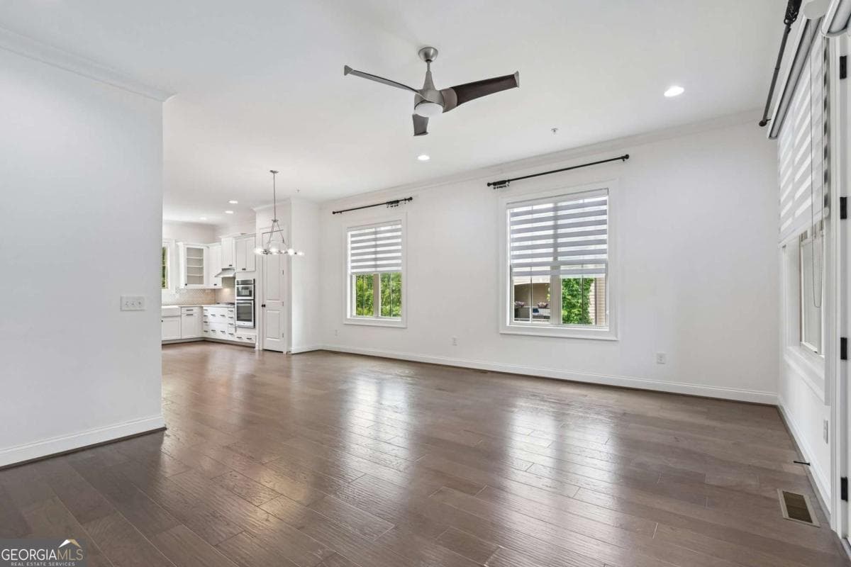 3 bedroom, 3.5 bathroom, 2,351 sq ft townhouse for sale at 2030 Forte Lane 31, Alpharetta, GA 30009 — photo 6