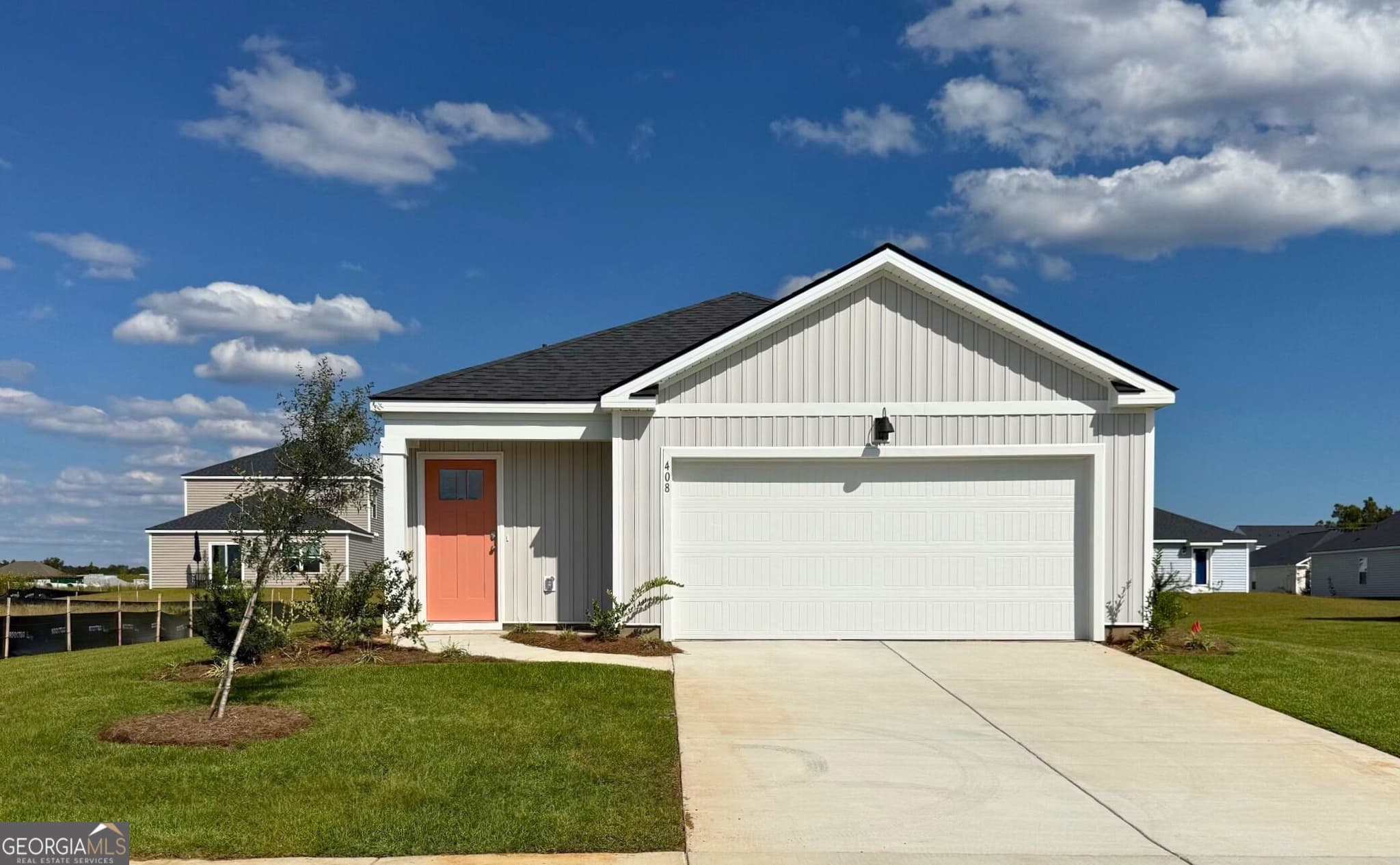 3 bedroom, 2 bathroom, 1,249 sq ft single family residence for sale at 408 Mims Street, Statesboro, GA 30461 — photo 1 of 25
