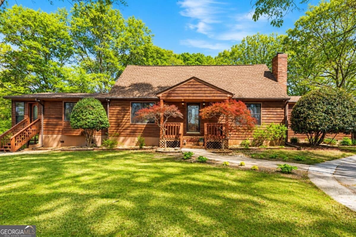 5 bedroom, 4 bathroom, 3,712 sq ft farm for sale at 1641 Flat Rock Road, Watkinsville, GA 30677 — photo 1 of 34