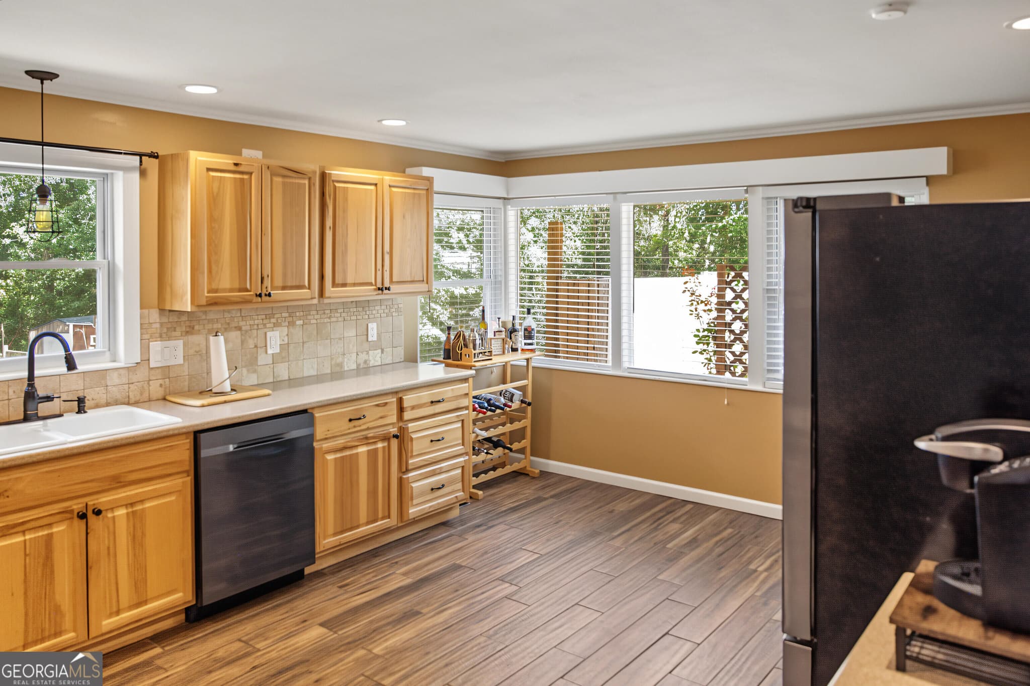 3 bedroom, 2.5 bathroom, 2,749 sq ft single family residence for sale at 531 Brookdale Drive, Dublin, GA 31021 — photo 6