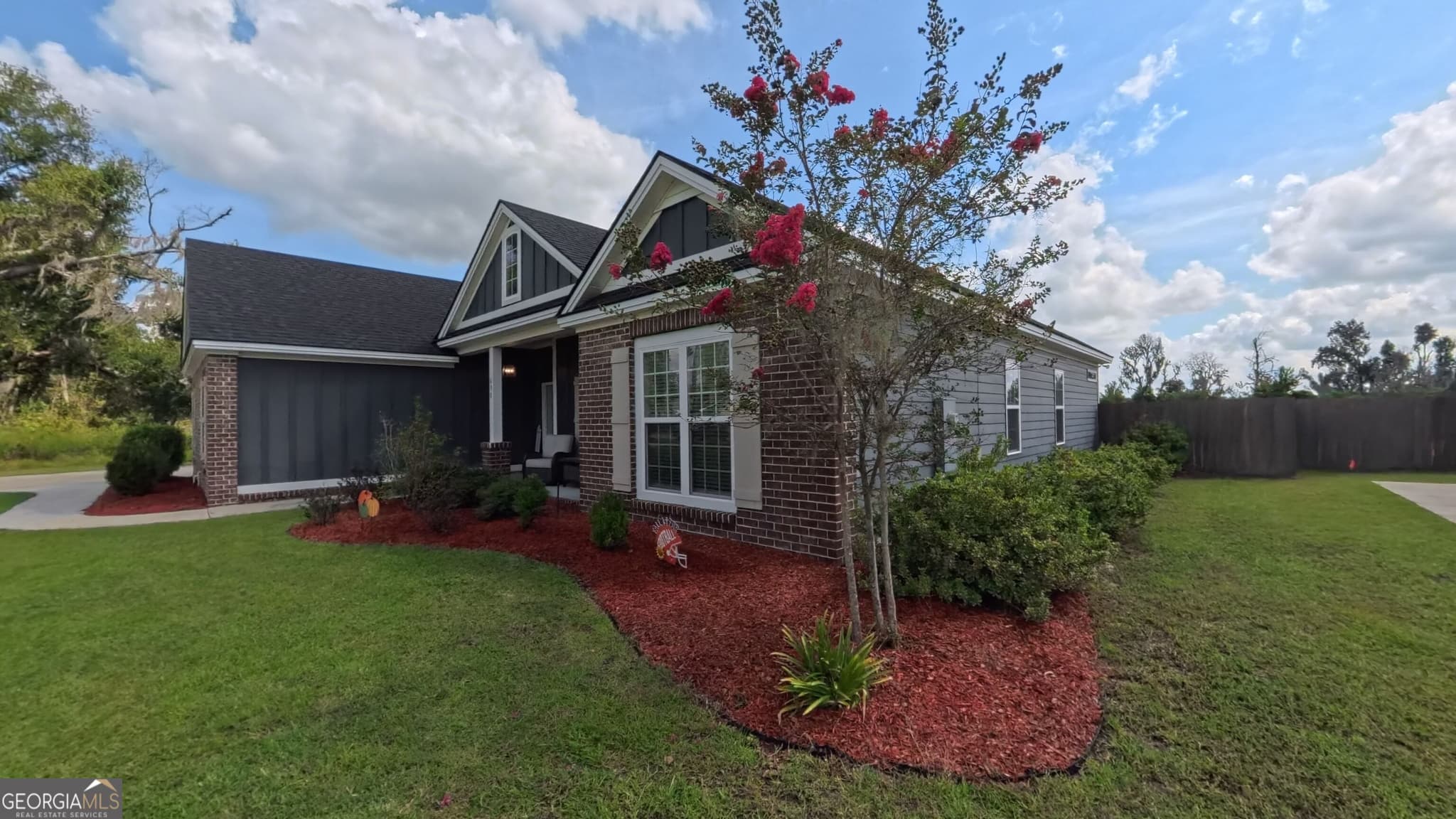 4 bedroom, 3.5 bathroom, 2,397 sq ft single family residence for sale at 608 4-H Club Road, Lake Park, GA 31636 — photo 4