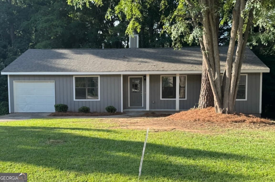 3 bedroom, 2 bathroom, 1,242 sq ft single family residence for sale at 328 Nicole Court, Jonesboro, GA 30238