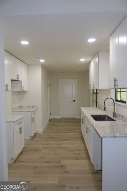 3 bedroom, 2 bathroom, 1,242 sq ft single family residence for sale at 328 Nicole Court, Jonesboro, GA 30238 — photo 8