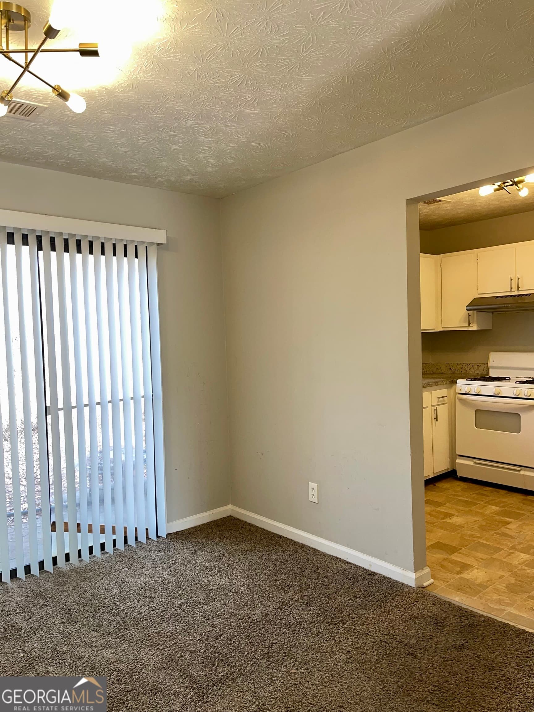 2 bedroom, 2.5 bathroom, 1,232 sq ft duplex for rent at 945 Silverwood Drive, Atlanta, GA 30349 for $1,275 a month — photo 3