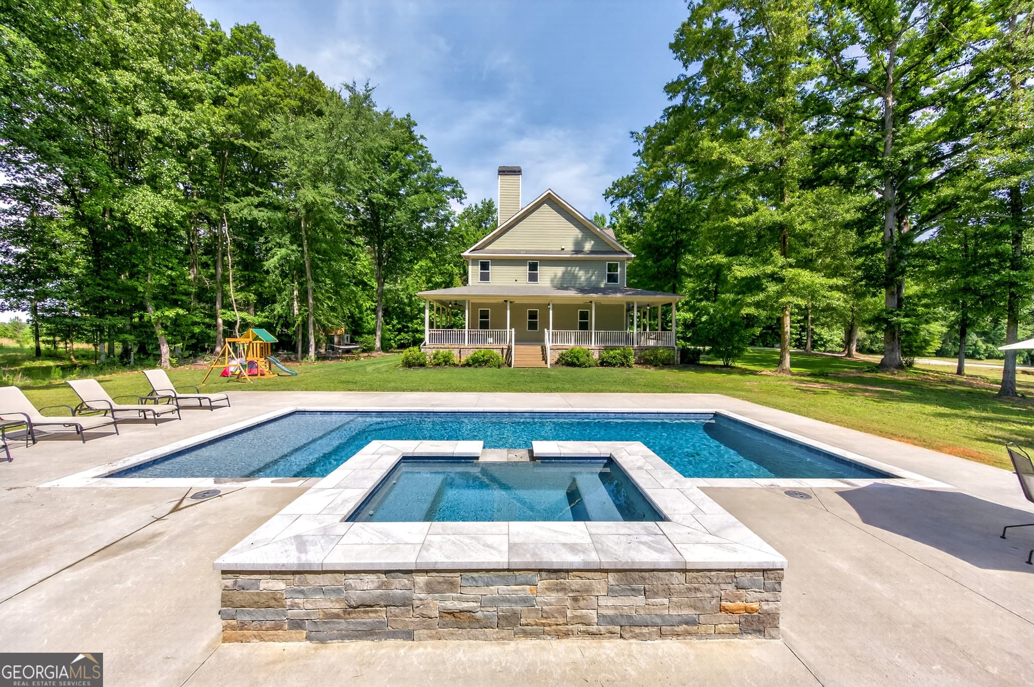 4 bedroom, 3.5 bathroom, 3,869 sq ft single family residence for sale at 632 Geiger Road, Jefferson, GA 30549 — photo 2