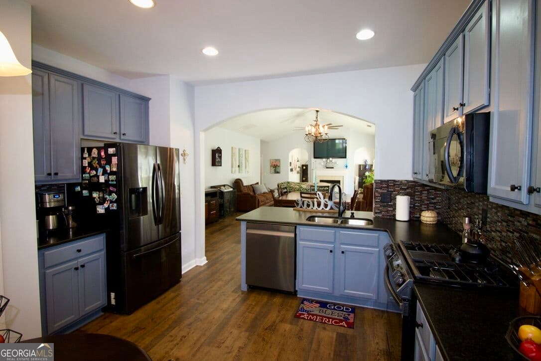 3 bedroom, 2 bathroom, 1,833 sq ft single family residence for sale at 38 Tapestry Lane, Newnan, GA 30265 — photo 9