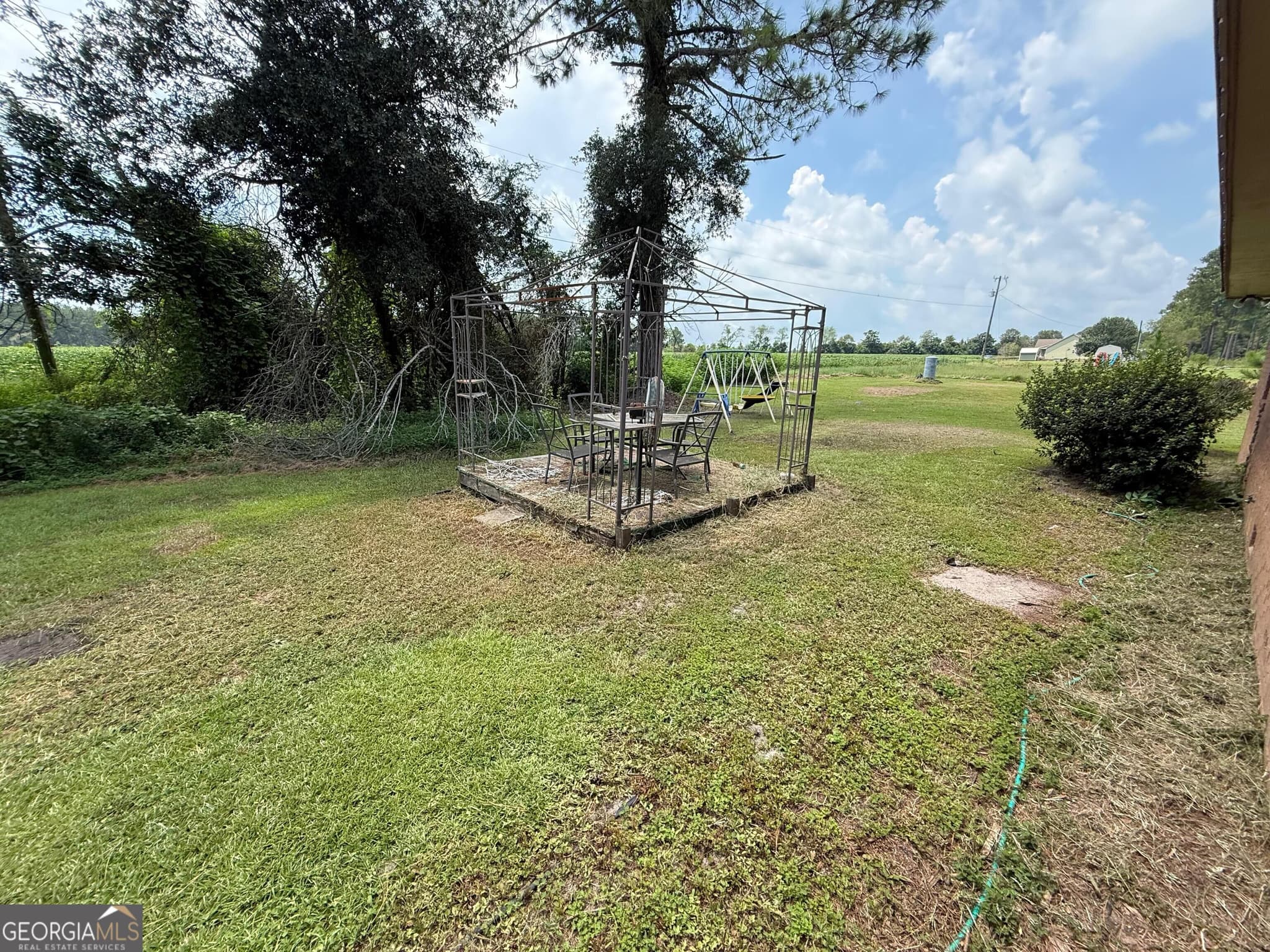3 bedroom, 2 bathroom, 1,920 sq ft single family residence under contract at 319 Poppy Road, Ocilla, GA 31774 — photo 4