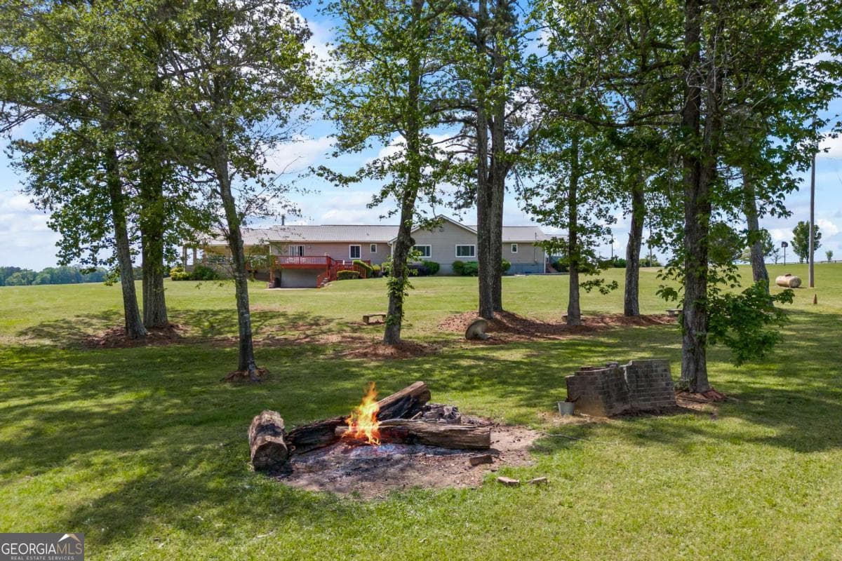 4 bedroom, 3 bathroom, 824 sq ft farm for sale at 1691 Snows Mill Road, Bogart, GA 30622 — photo 9