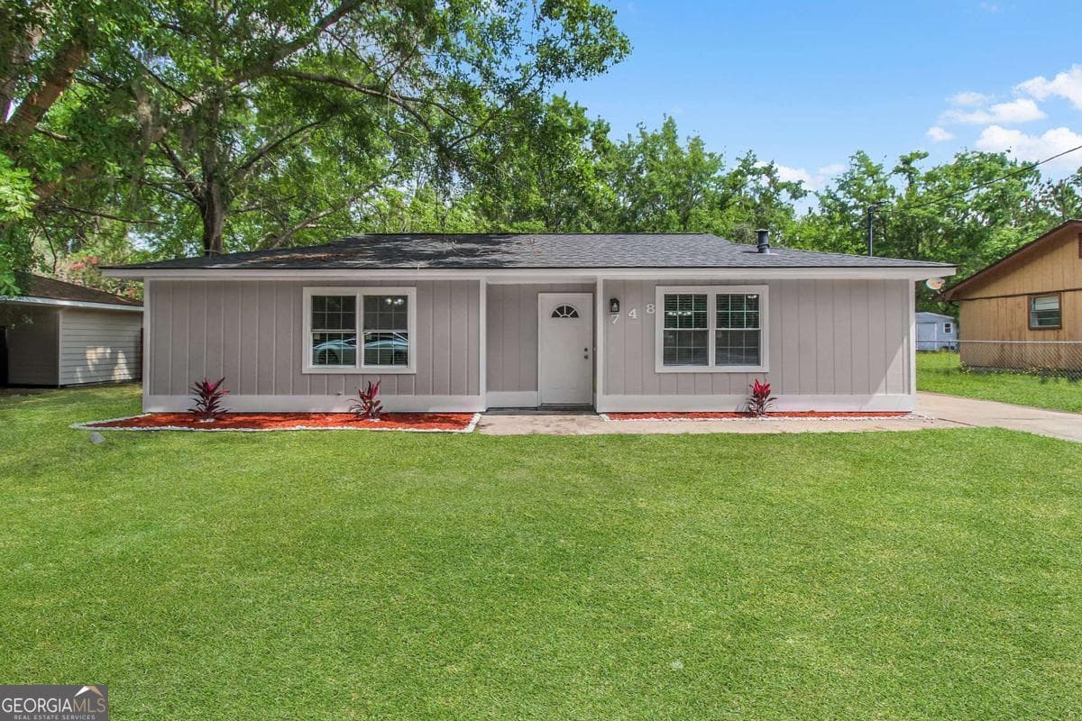 3 bedroom, 1.5 bathroom, 1,348 sq ft single family residence sold at 748 Fleming Road, Hinesville, GA 31313
