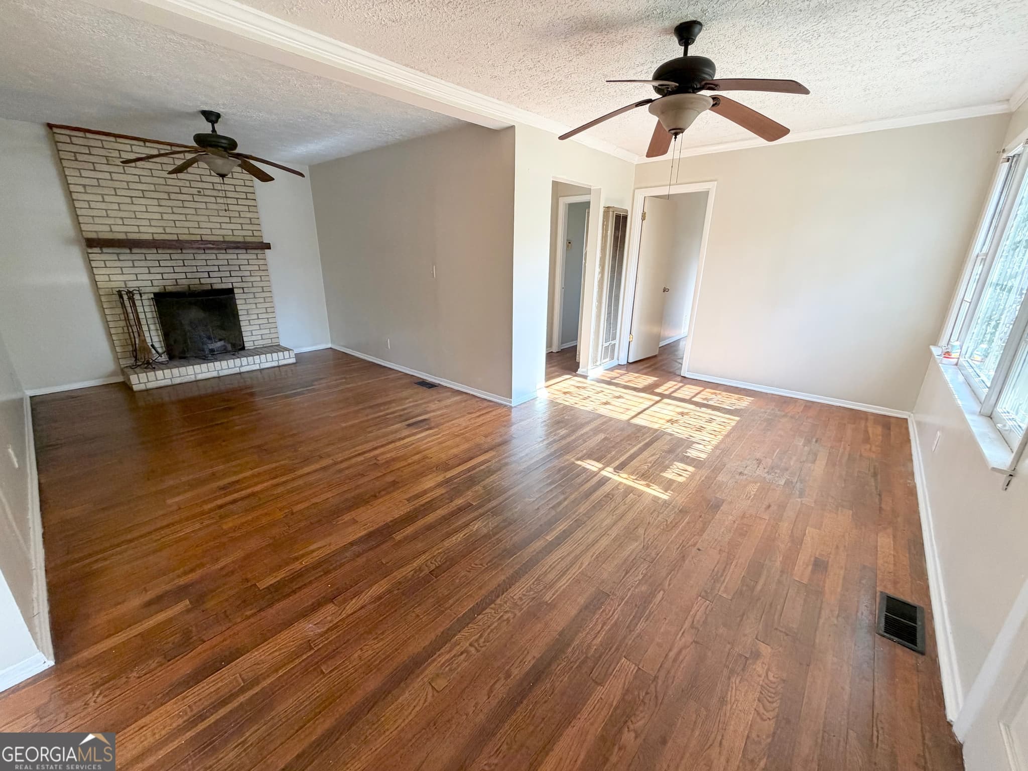 3 bedroom, 2 bathroom, 1,489 sq ft single family residence for sale at 854 N 11th Avenue, Lanett, AL 36863 — photo 5