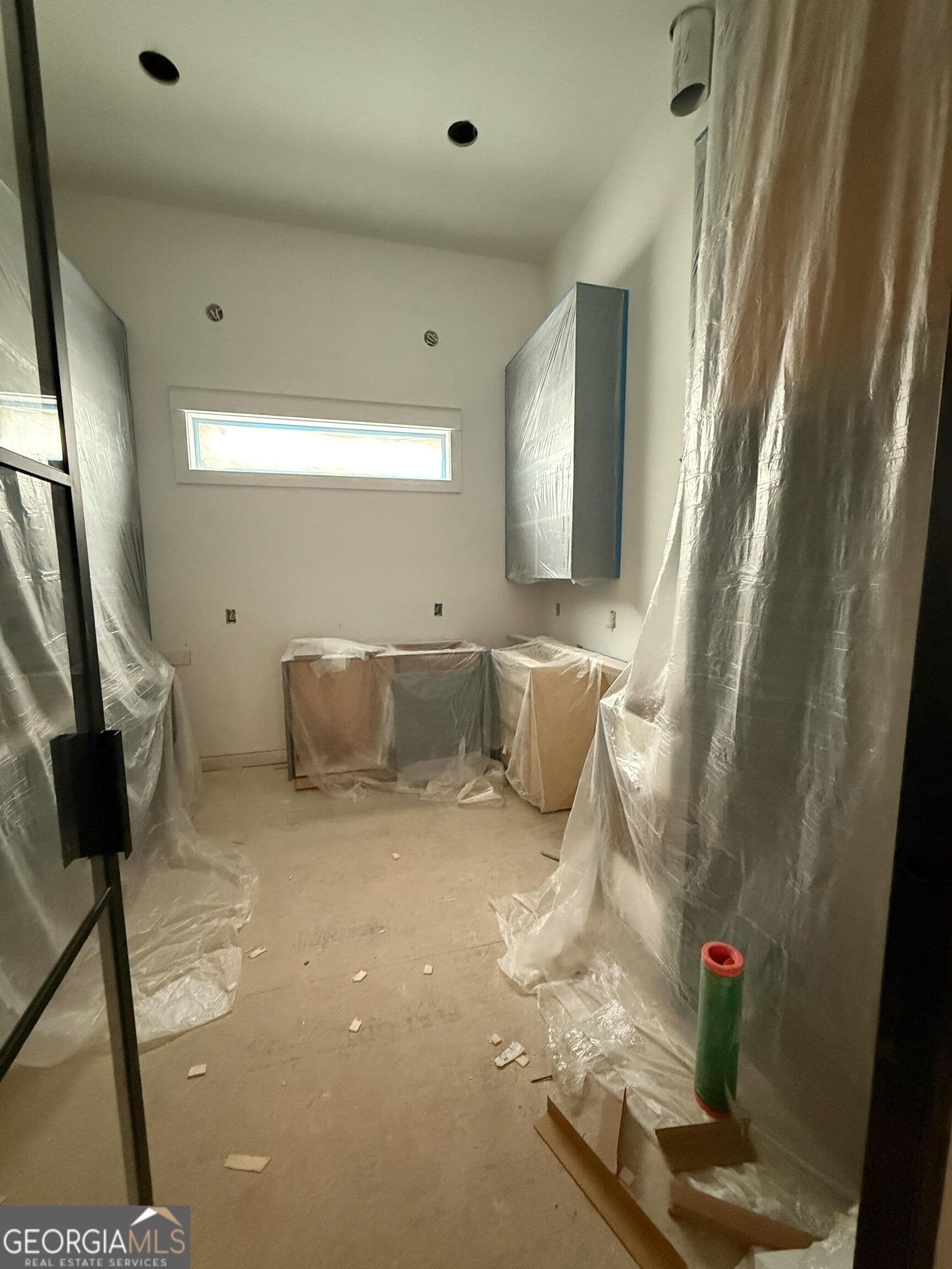 4 bedroom, 6.5 bathroom, 5,200 sq ft single family residence for sale at 6990 Deaton Henry Road, Flowery Branch, GA 30542 — photo 6