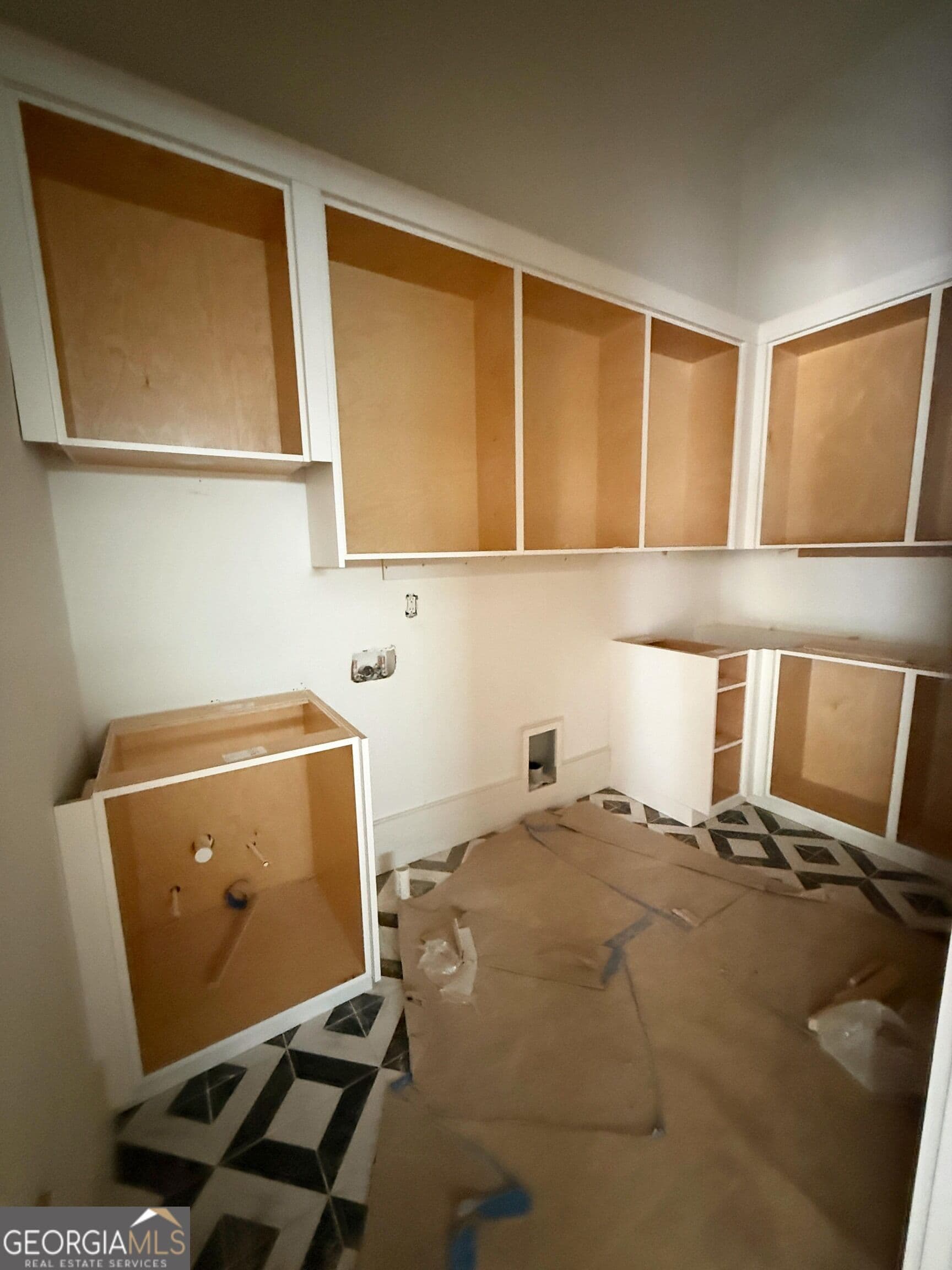 4 bedroom, 6.5 bathroom, 5,200 sq ft single family residence for sale at 6990 Deaton Henry Road, Flowery Branch, GA 30542 — photo 7