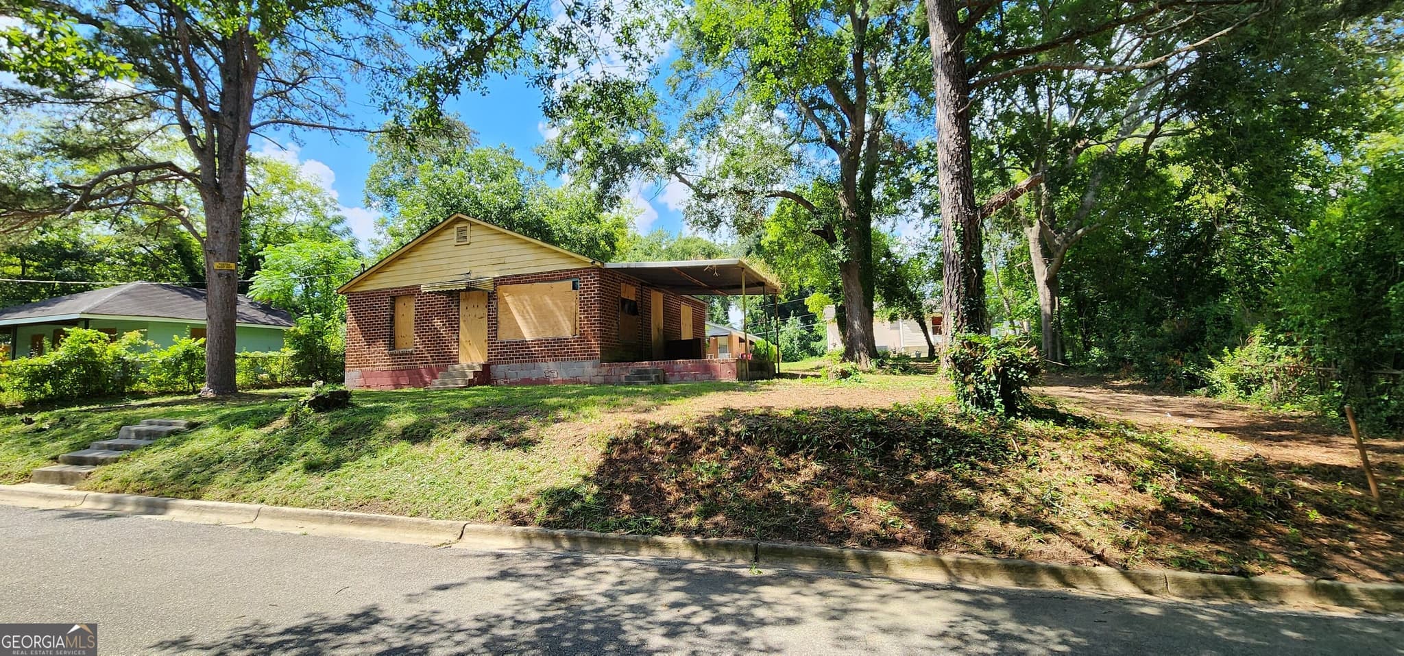 2 bedroom, 1 bathroom, 993 sq ft single family residence for sale at 541 Straight Street, Macon, GA 31204 — photo 3