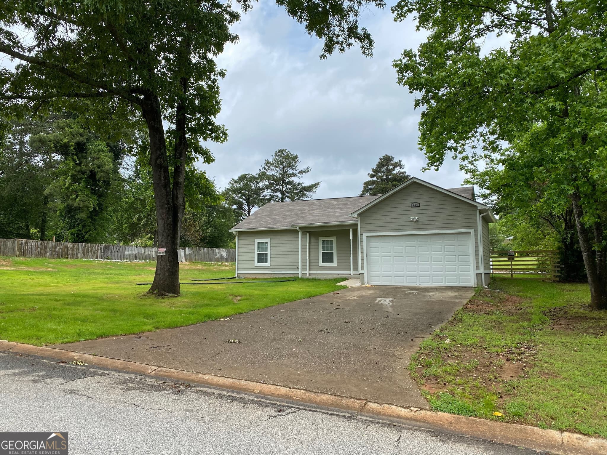3 bedroom, 2 bathroom, 1,923 sq ft single family residence for rent at 244 Windemere Way, Jonesboro, GA 30238 for $1,700 a month — photo 3