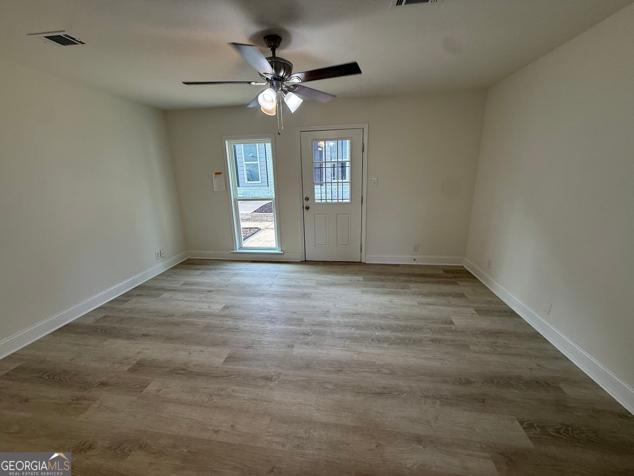 2 bedroom, 1.5 bathroom, 1,050 sq ft townhouse for rent at 1155 BOULEVARD, Macon, GA 31211 for $1,199 a month — photo 4