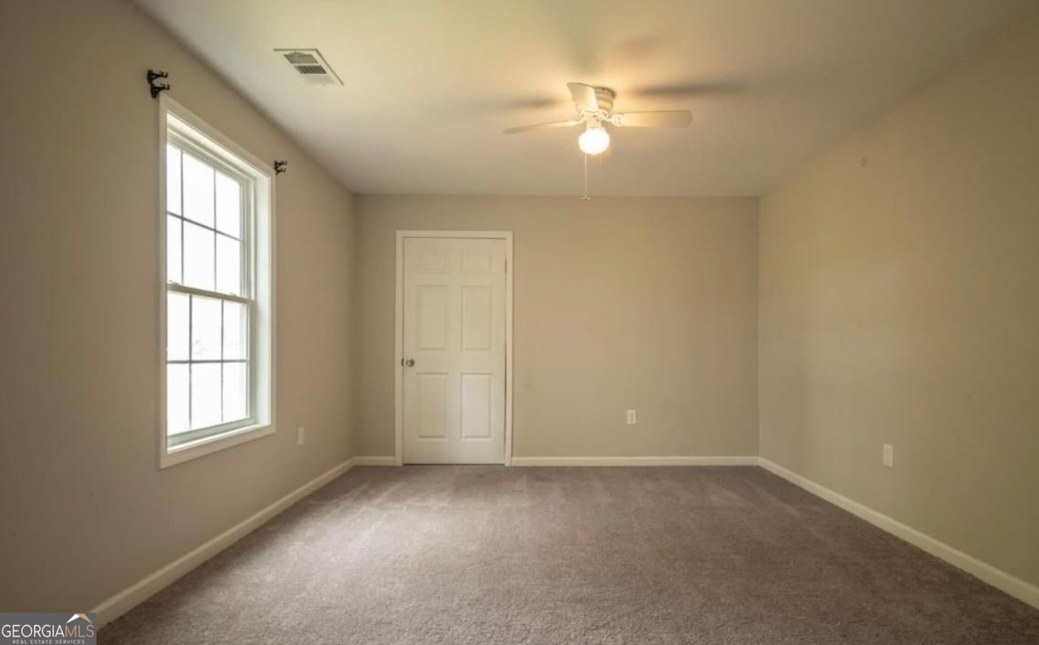 4 bedroom, 2.5 bathroom, 2,432 sq ft single family residence for rent at 2446 Remington Drive, Commerce, GA 30529 for $2,650 a month — photo 9