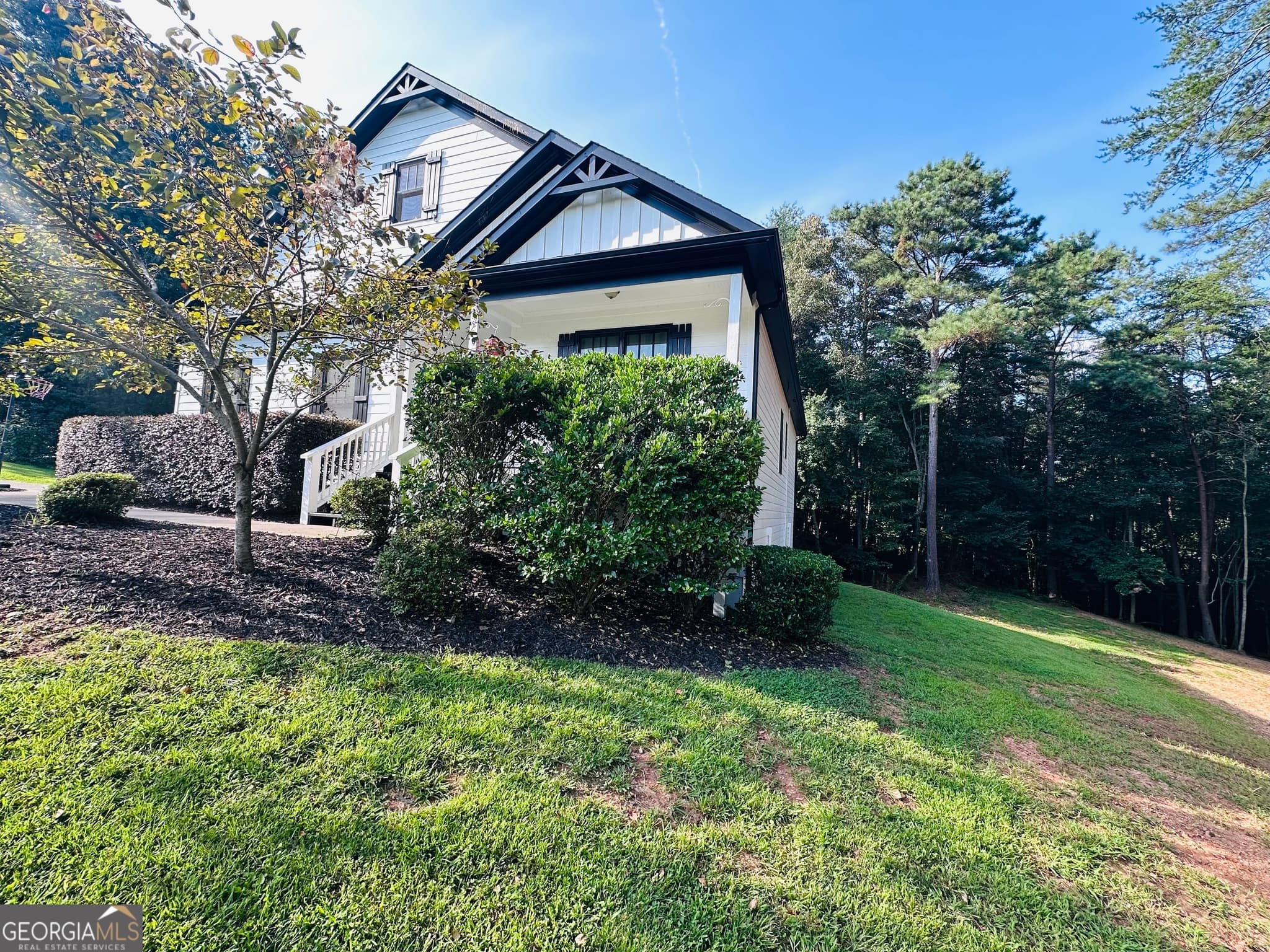 5 bedroom, 3 bathroom, 3,400 sq ft single family residence for sale at 41 Brumby Trail, Ellijay, GA 30536 — photo 5