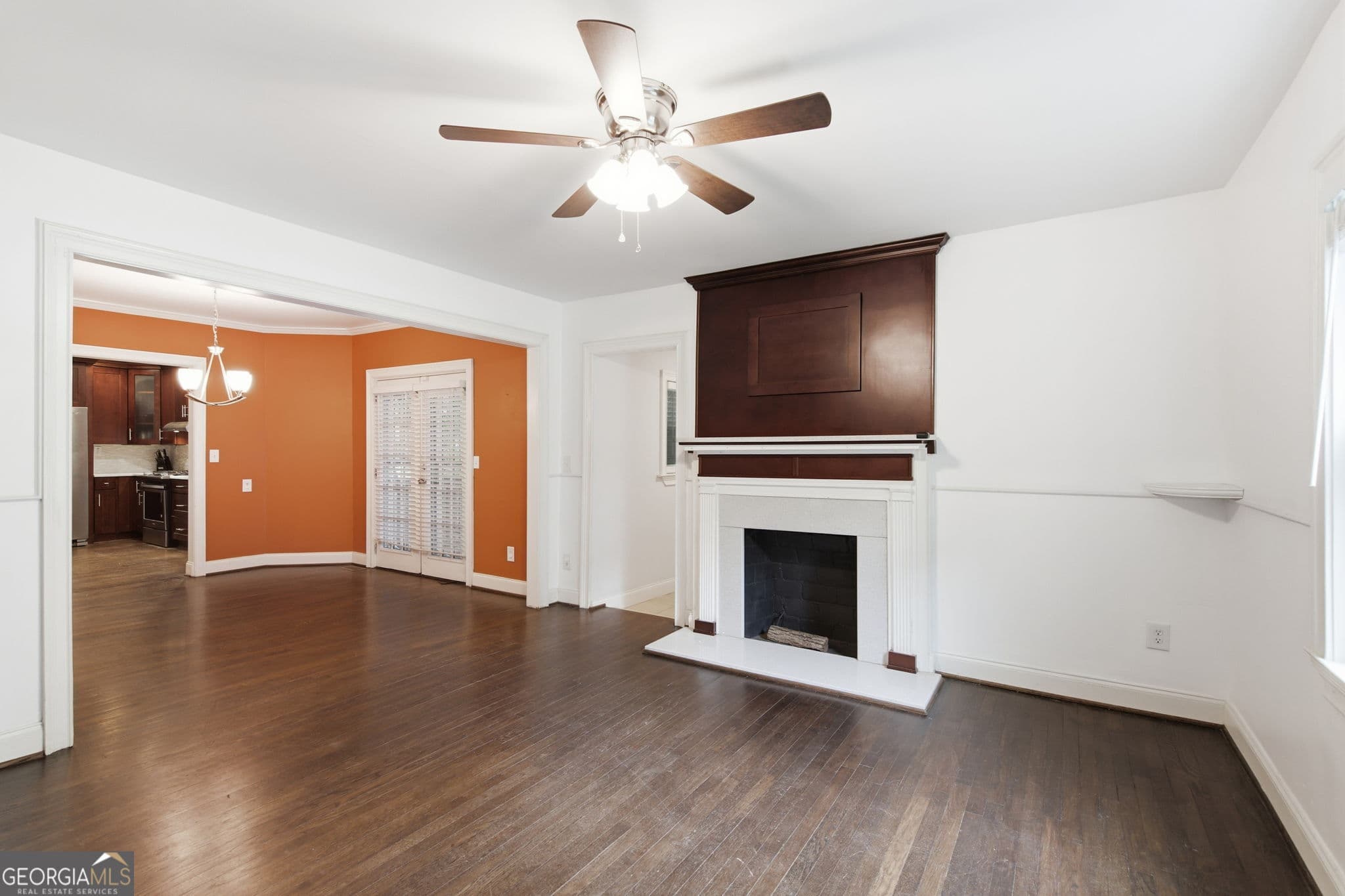 3 bedroom, 2 bathroom, 1,759 sq ft single family residence for rent at 1669 Emerald Avenue, Atlanta, GA 30310 for $2,250 a month — photo 3