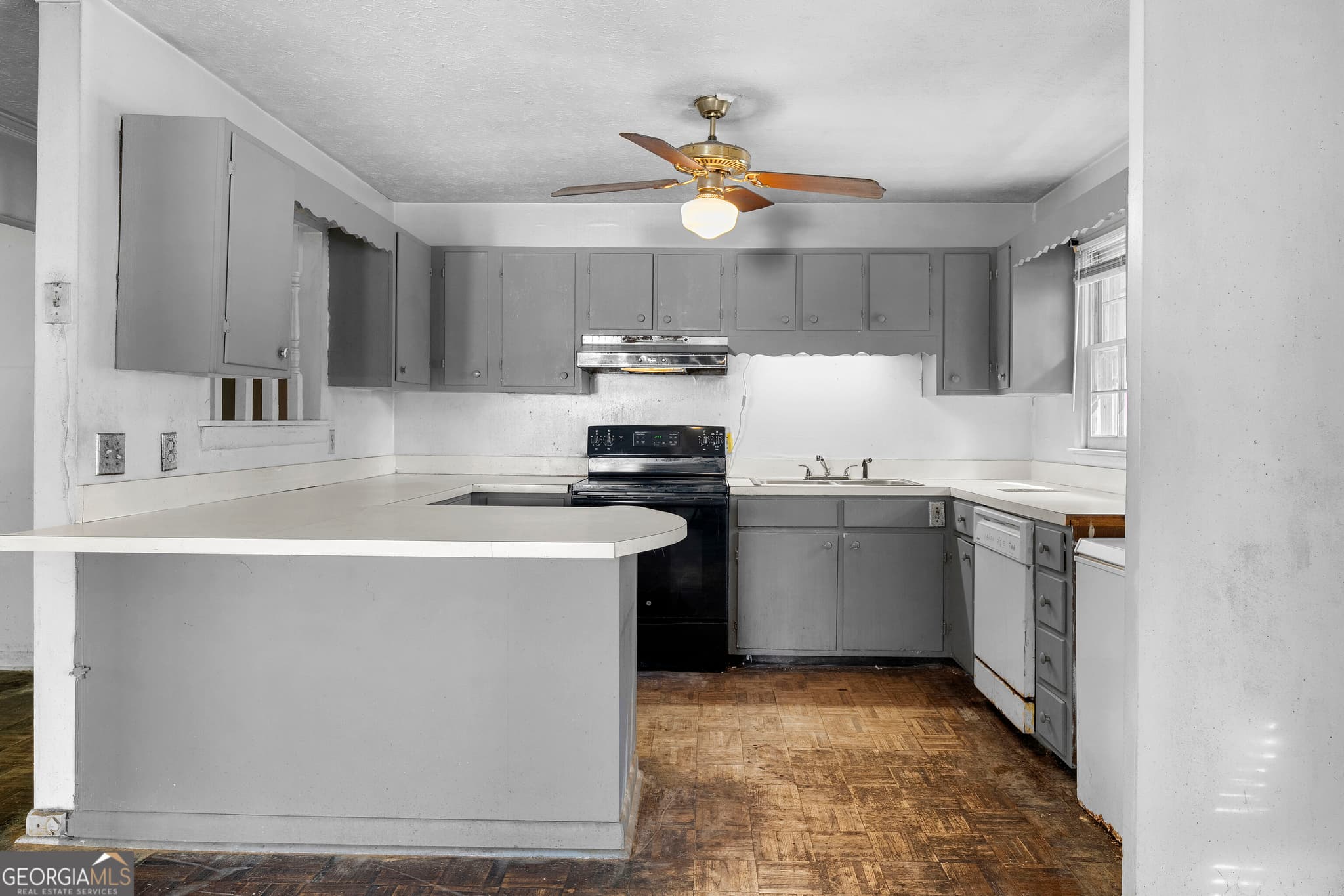 4 bedroom, 3 bathroom, 2,485 sq ft single family residence for sale at 111 Candy Circle, Carrollton, GA 30117 — photo 5