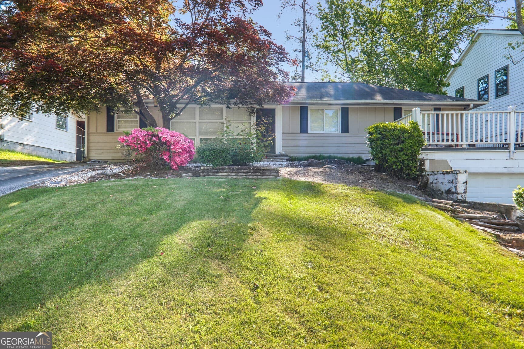 3 bedroom, 2 bathroom, 1,744 sq ft single family residence sold at 2977 Parkridge Drive, Brookhaven, GA 30319