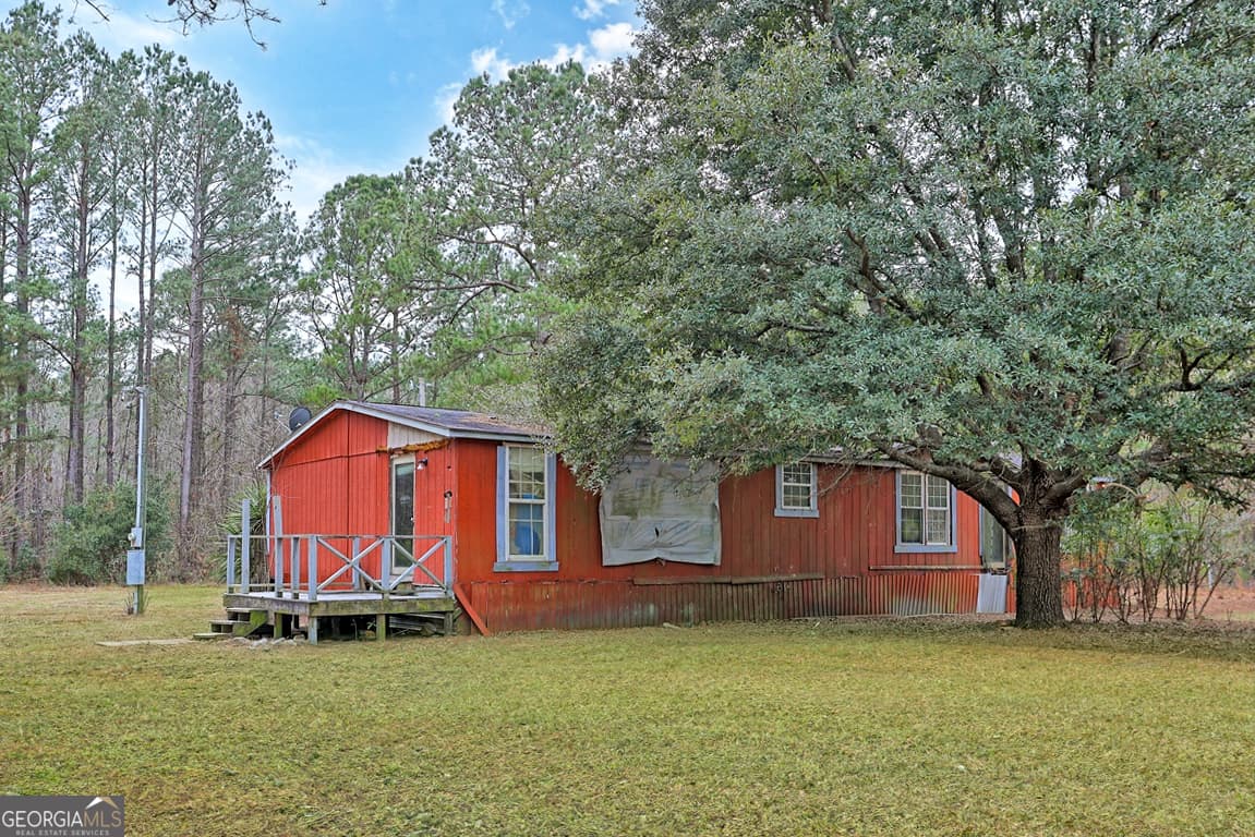 3 bedroom, 2 bathroom, 1,750 sq ft manufactured home,mobile home sold at 5201 May Road, Ellabell, GA 31308