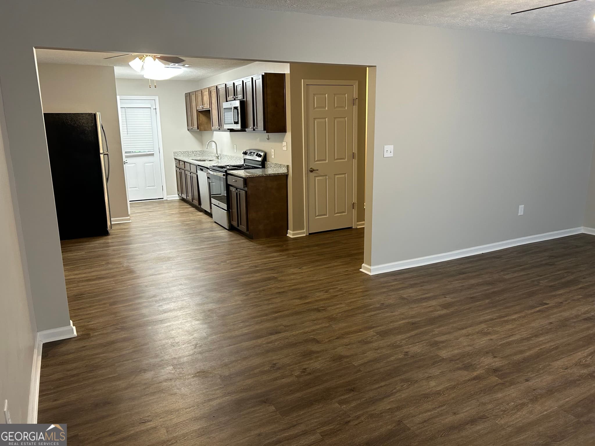 2 bedroom, 2 bathroom apartment for rent at 307 N Church Street B1, Dublin, GA 31021 for $1,075 a month — photo 2