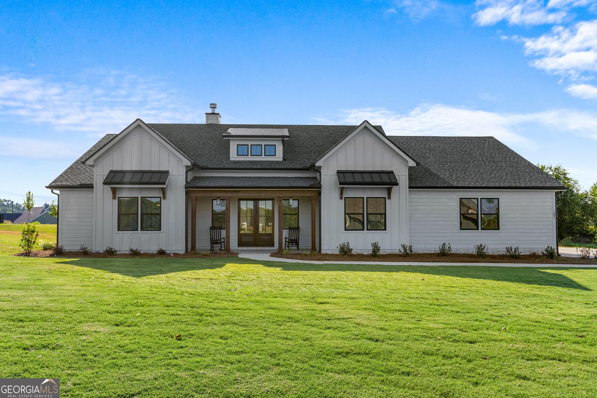 4 bedroom, 3.5 bathroom, 2,795 sq ft single family residence sold at 1000 Virginia Avenue, Madison, GA 30650