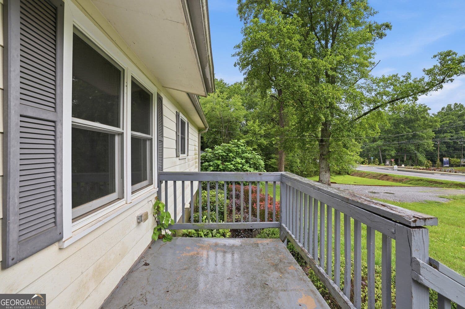 2 bedroom, 2 bathroom, 900 sq ft single family residence for sale at 543 Hwy 53, Dawsonville, GA 30534 — photo 5
