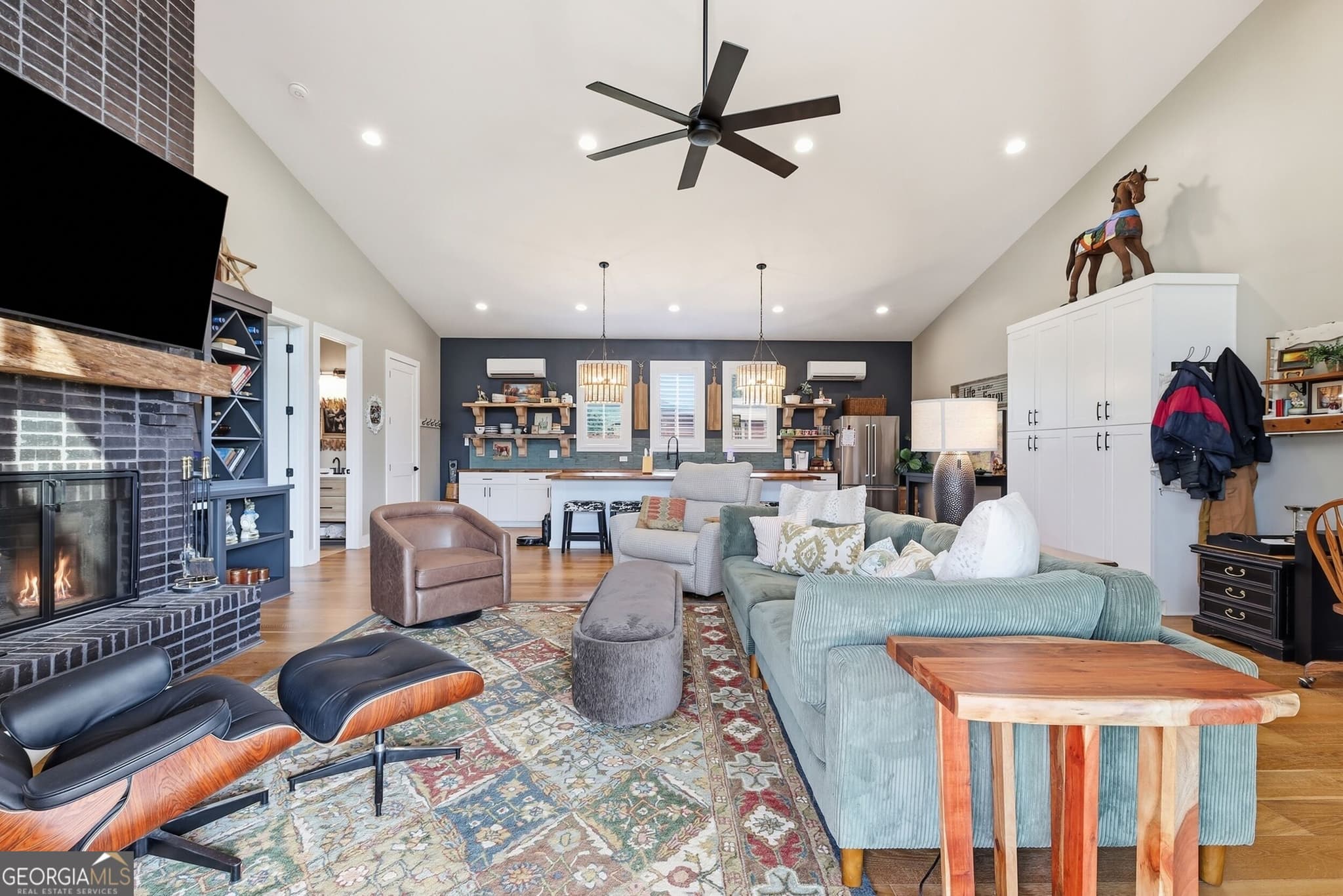 2 bedroom, 2 bathroom, 1,749 sq ft single family residence for sale at 145 Gumlog Grove Road, Lavonia, GA 30553 — photo 3
