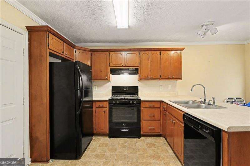 2 bedroom, 2 bathroom townhouse for sale at 150 Oak Circle, Stockbridge, GA 30281 — photo 5