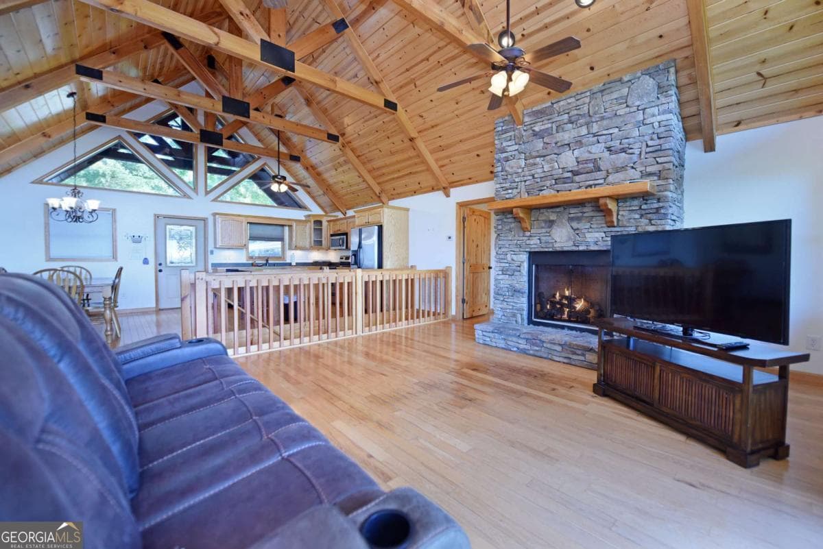 3 bedroom, 2 bathroom, 3,300 sq ft cabin,single family residence for sale at 120 Big Sky Drive, Murphy, NC 28906 — photo 7