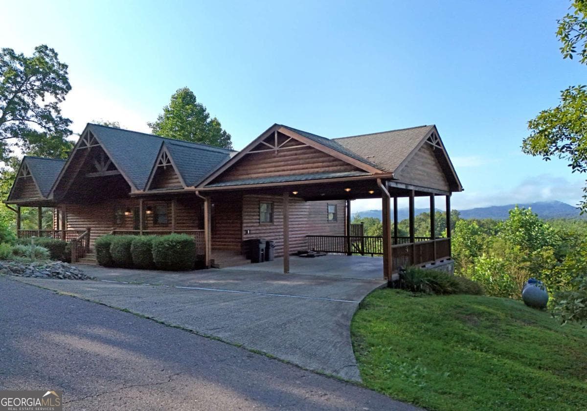 3 bedroom, 2 bathroom, 3,300 sq ft cabin,single family residence for sale at 120 Big Sky Drive, Murphy, NC 28906 — photo 1 of 57