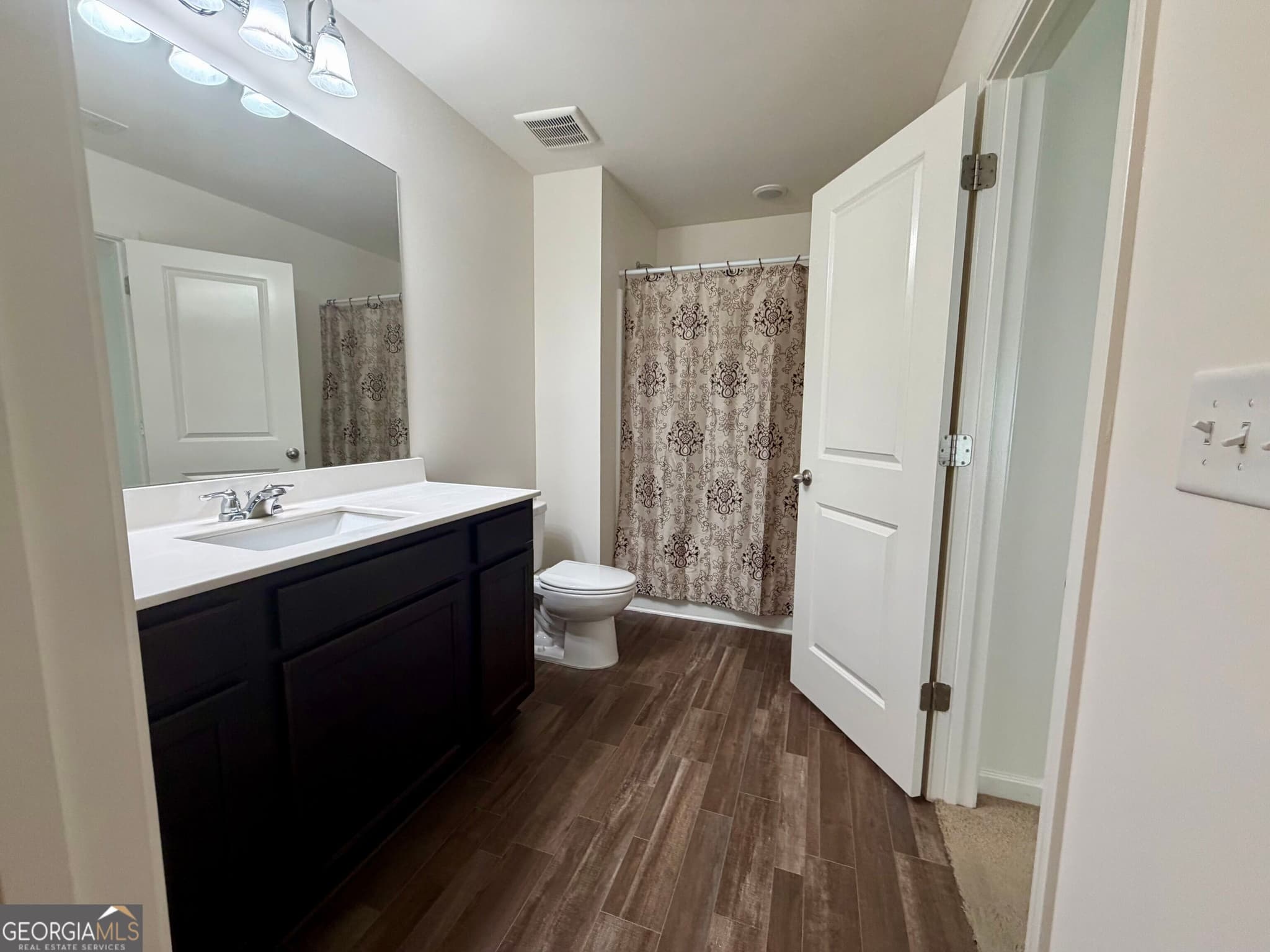 2 bedroom, 2.5 bathroom, 1,589 sq ft condominium for rent at 1913 Millstream Hollow, Conyers, GA 30012 for $1,900 a month — photo 7