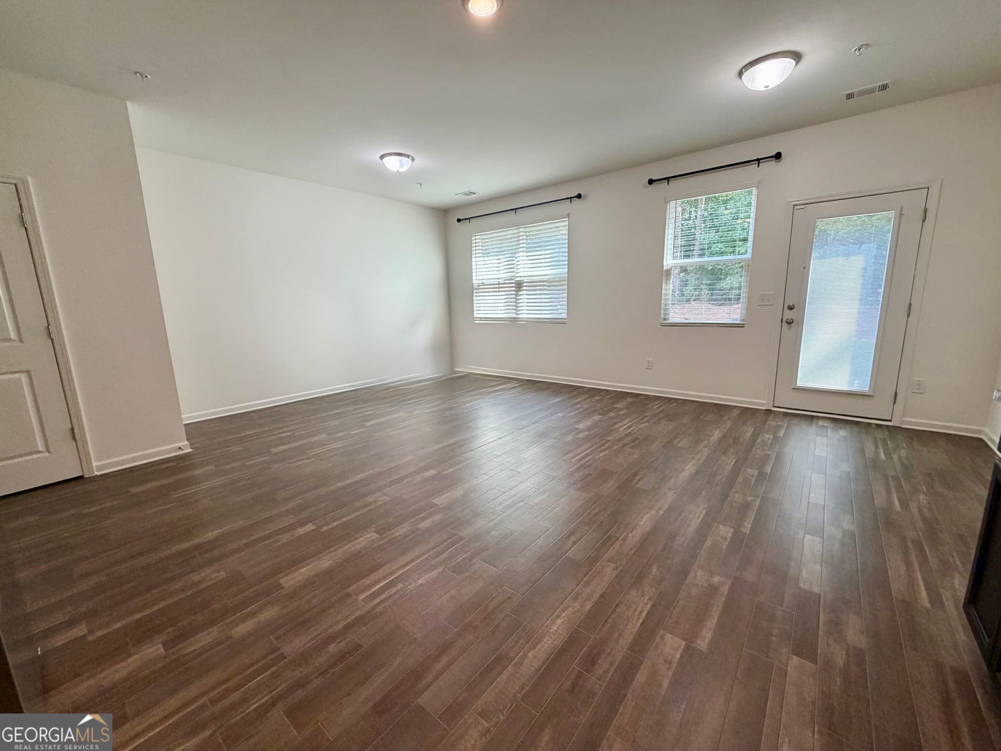 2 bedroom, 2.5 bathroom, 1,589 sq ft condominium for rent at 1913 Millstream Hollow, Conyers, GA 30012 for $1,900 a month — photo 3