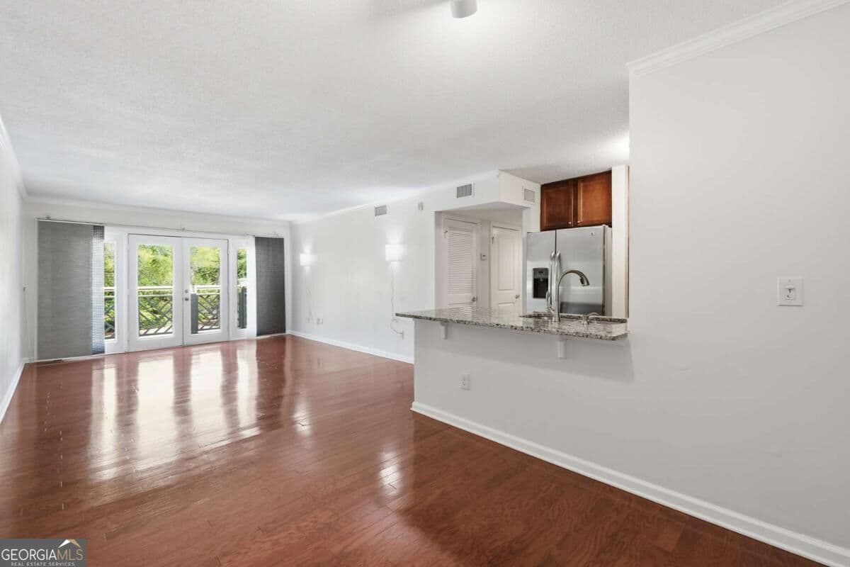 2 bedroom, 1 bathroom, 1,036 sq ft condominium for sale at 3650 Ashford Dunwoody Road 228, Atlanta, GA 30319 — photo 2