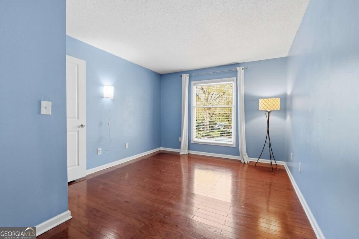 2 bedroom, 1 bathroom, 1,036 sq ft condominium for sale at 3650 Ashford Dunwoody Road 228, Atlanta, GA 30319 — photo 10