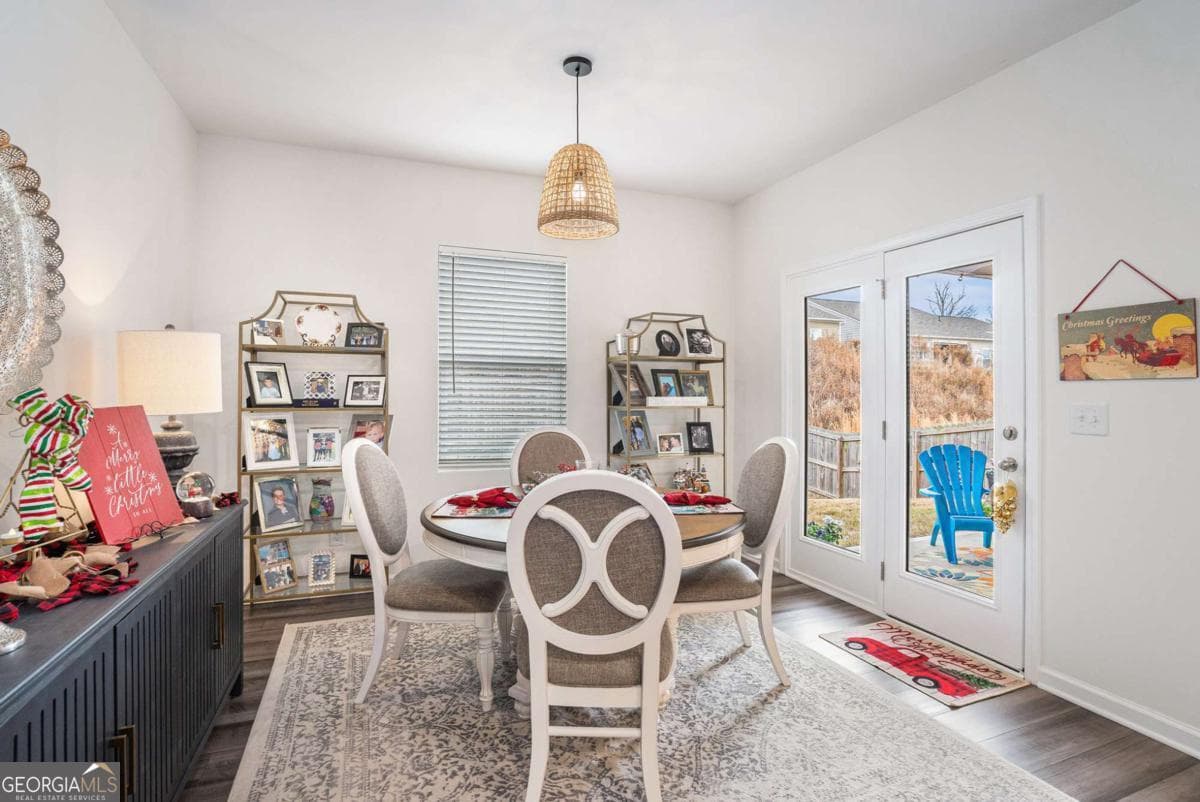 3 bedroom, 2 bathroom, 1,821 sq ft single family residence for sale at 101 Carnaby Street, Winder, GA 30680 — photo 9