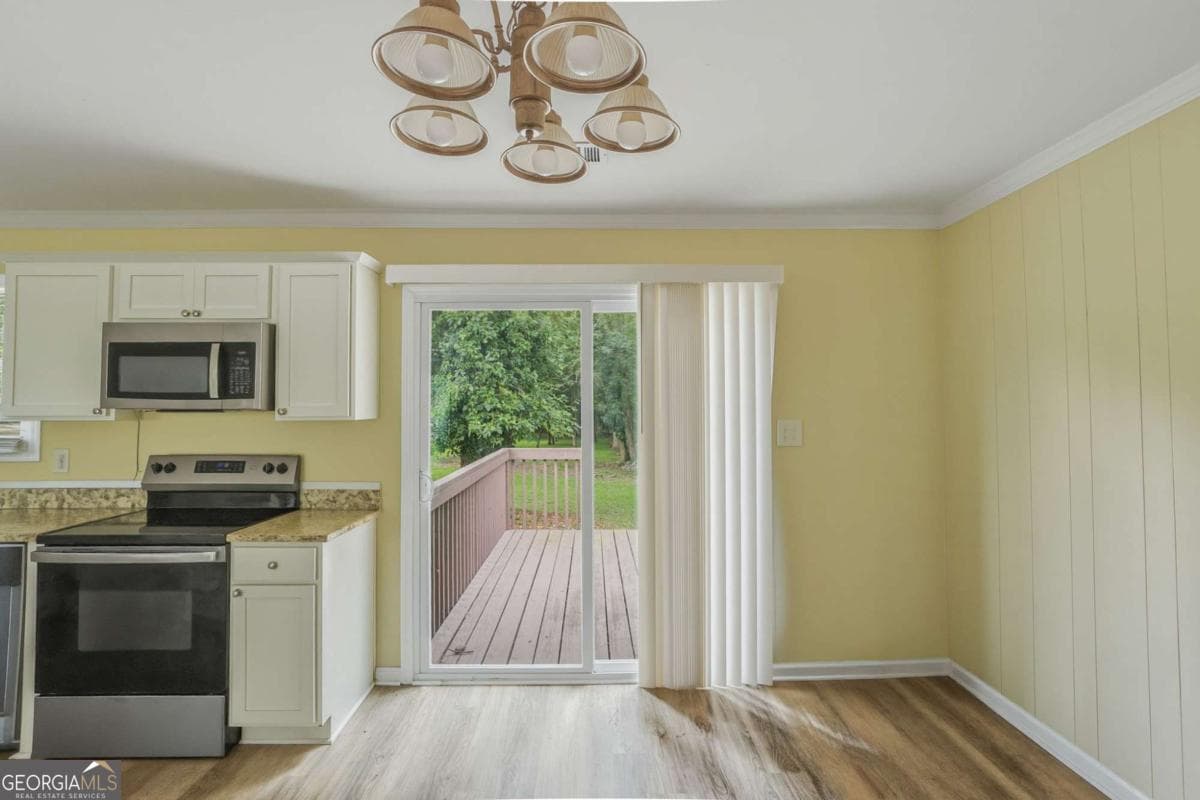 3 bedroom, 1 bathroom, 1,165 sq ft single family residence for sale at 3578 Sherbrooke Way, Atlanta, GA 30331 — photo 6