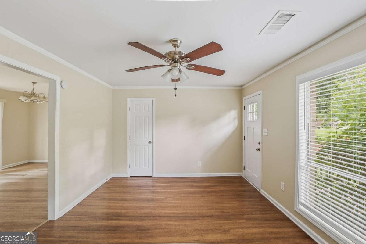 3 bedroom, 1 bathroom, 1,165 sq ft single family residence for sale at 3578 Sherbrooke Way, Atlanta, GA 30331 — photo 3