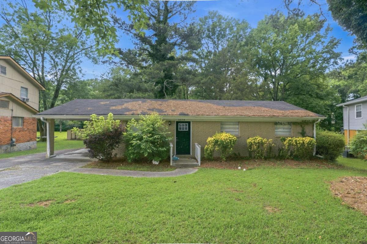 3 bedroom, 1 bathroom, 1,165 sq ft single family residence for sale at 3578 Sherbrooke Way, Atlanta, GA 30331 — photo 1 of 27