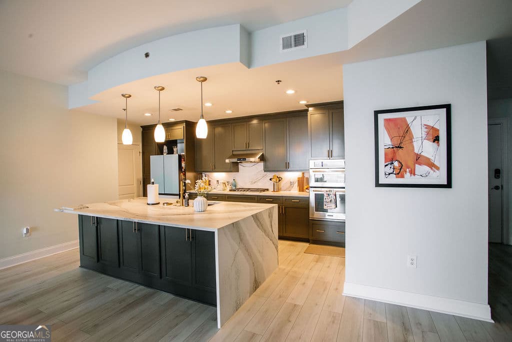 3 bedroom, 3 bathroom, 2,091 sq ft condominium for sale at 270 17th Street 3804, Atlanta, GA 30363 — photo 8