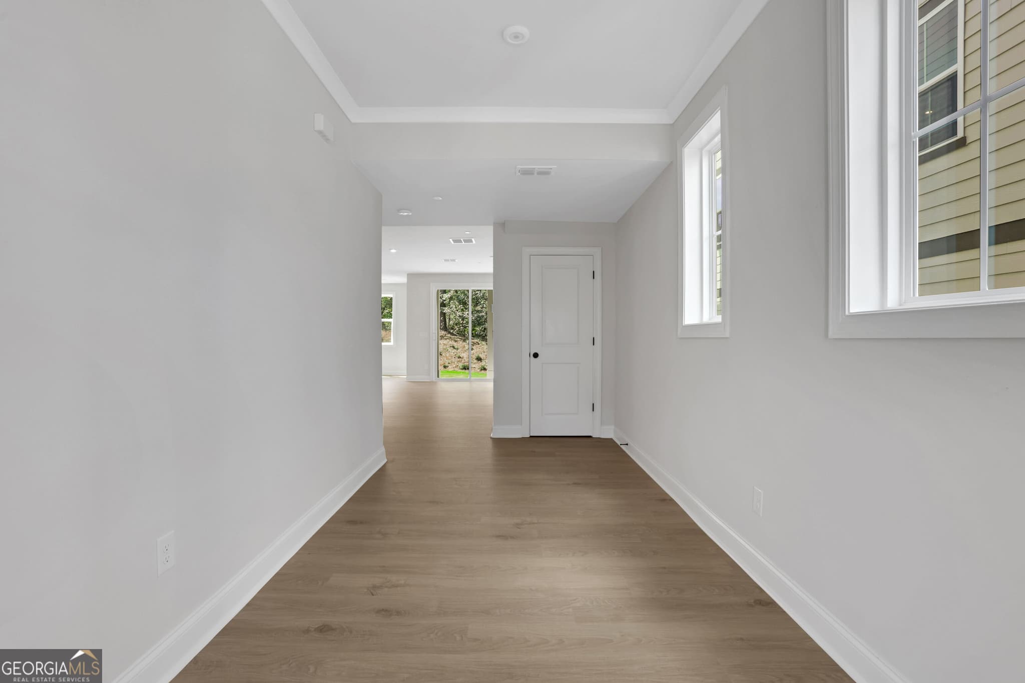 5 bedroom, 3.5 bathroom, 3,351 sq ft single family residence for sale at 116 Kindred Lane, Marietta, GA 30066 — photo 2