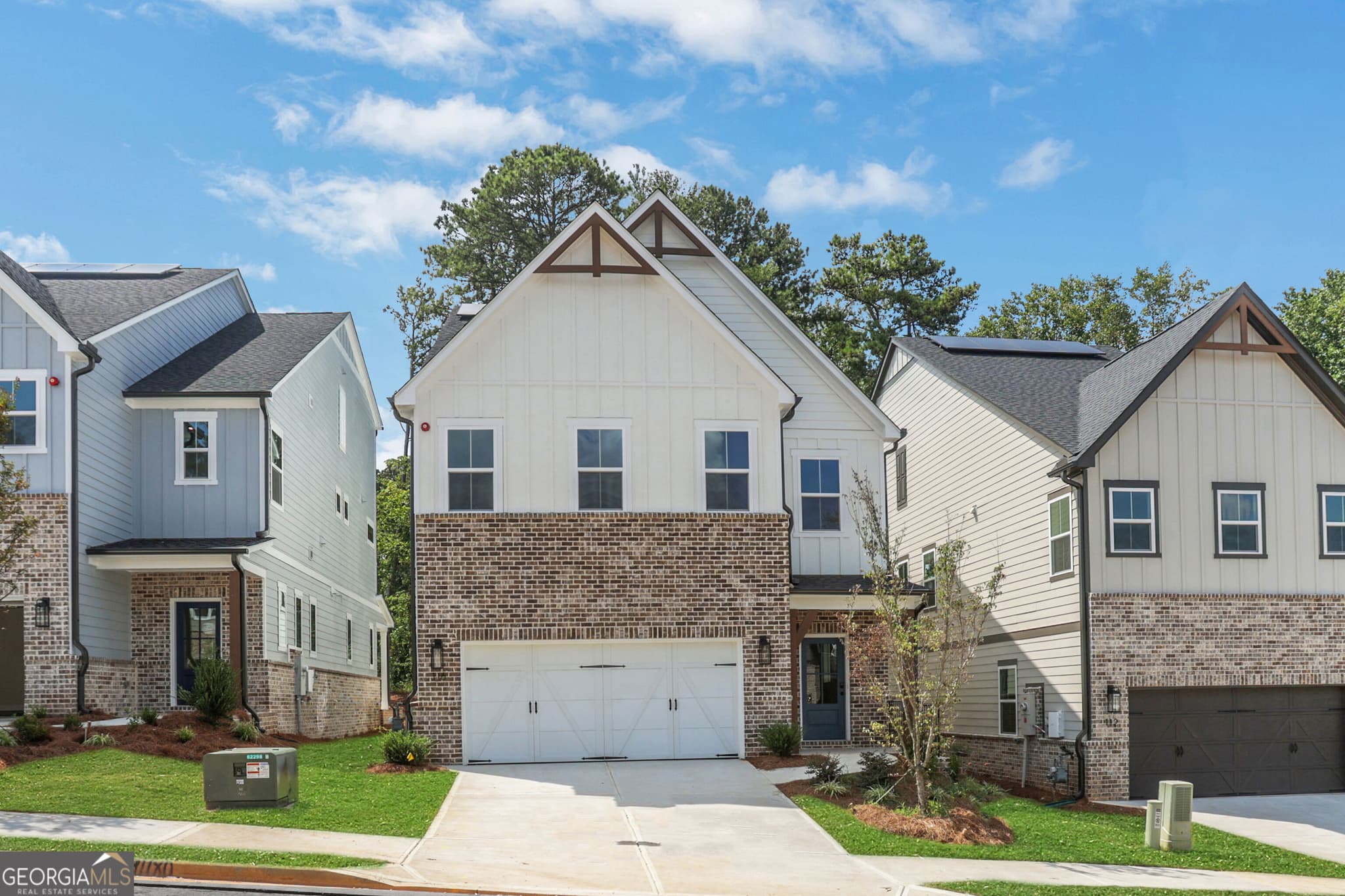 5 bedroom, 3.5 bathroom, 3,351 sq ft single family residence for sale at 116 Kindred Lane, Marietta, GA 30066