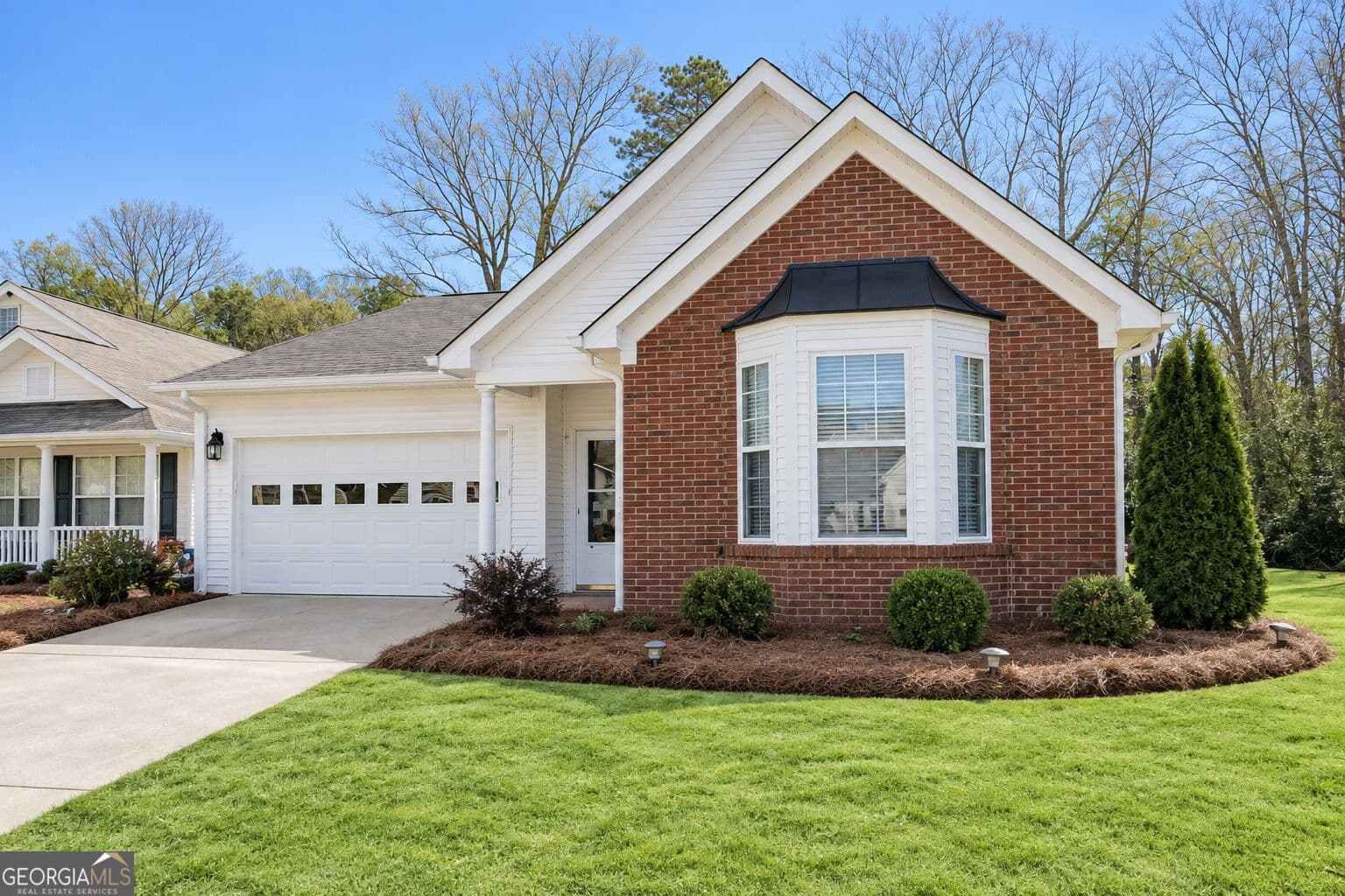 2 bedroom, 2 bathroom, 1,585 sq ft single family residence for sale at 310 Singing Brook Lane, Mcdonough, GA 30253 — photo 2