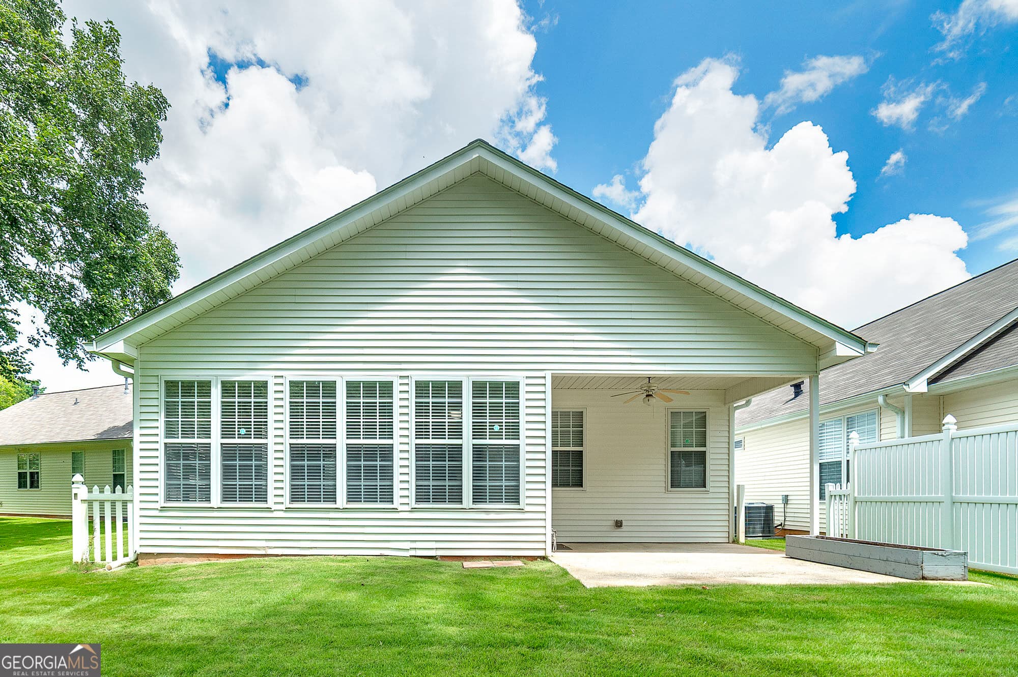2 bedroom, 2 bathroom, 1,585 sq ft single family residence for sale at 310 Singing Brook Lane, Mcdonough, GA 30253 — photo 7