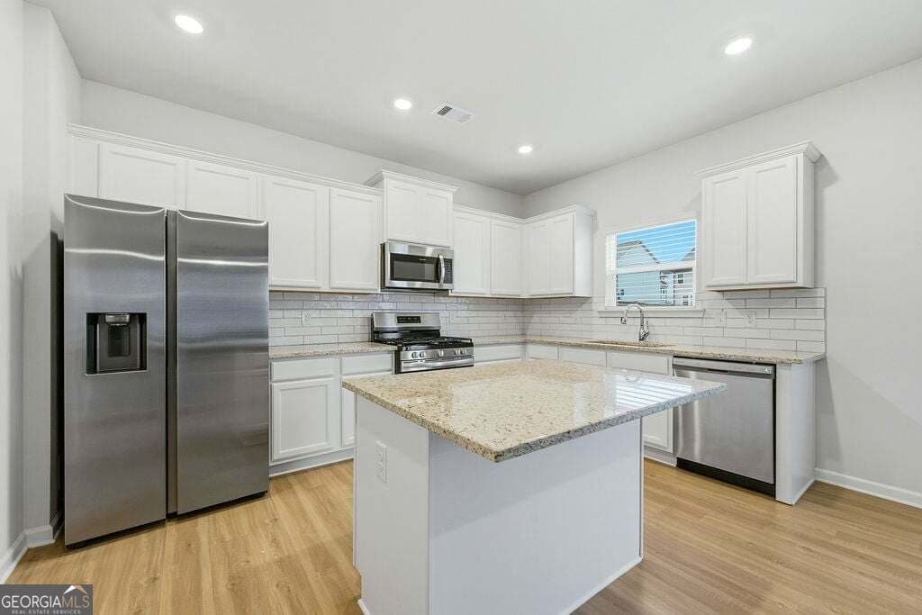 4 bedroom, 2.5 bathroom, 2,285 sq ft single family residence for sale at 635 River Run Drive, Dallas, GA 30132 — photo 9