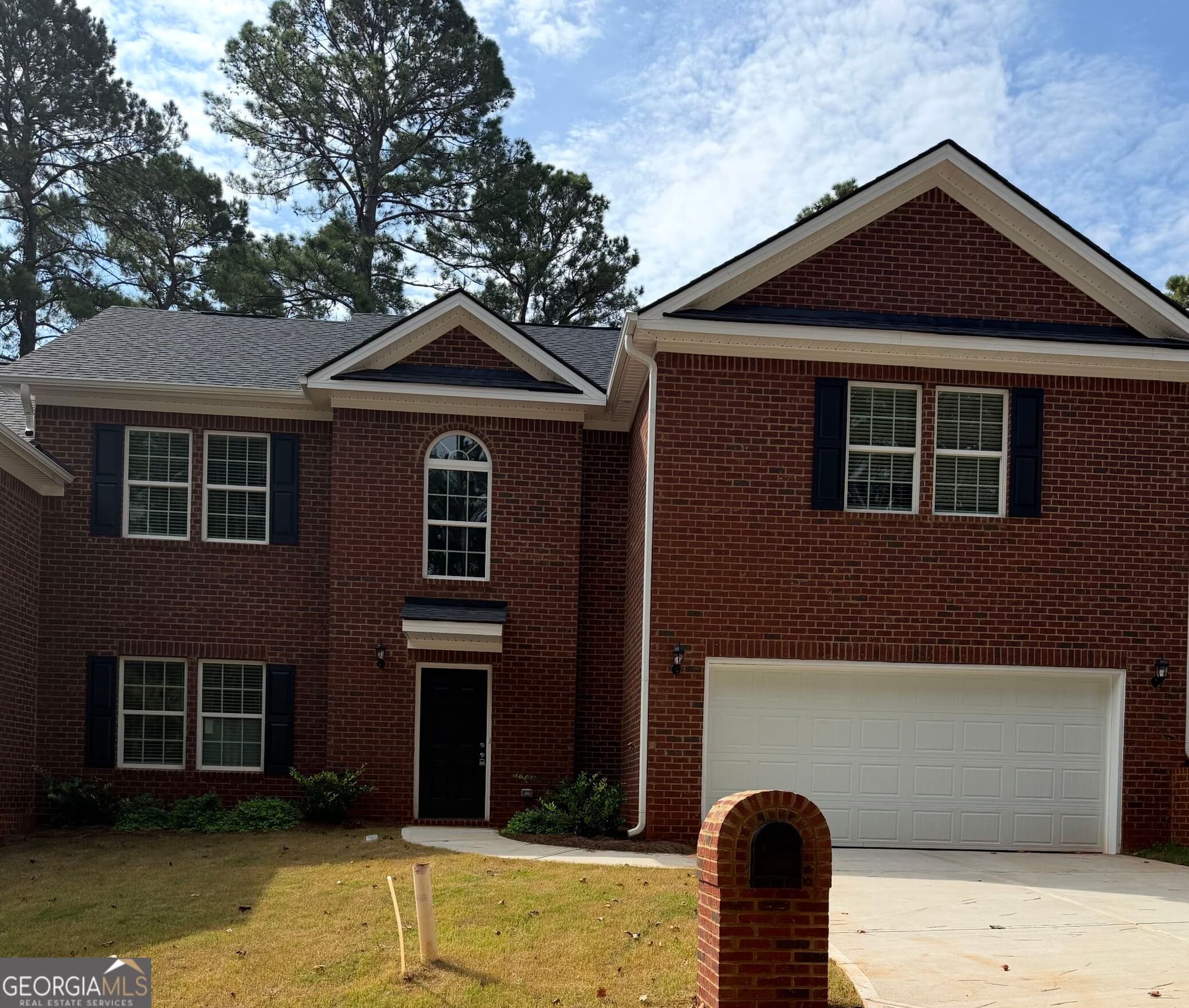 4 bedroom, 3.5 bathroom, 3,089 sq ft townhouse for sale at 116 Hampton Way, Macon, GA 31220 — photo 1 of 33